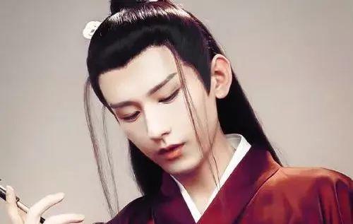 成毅罗云熙八卦爆料最新,娱乐圈风云再起，真相揭秘